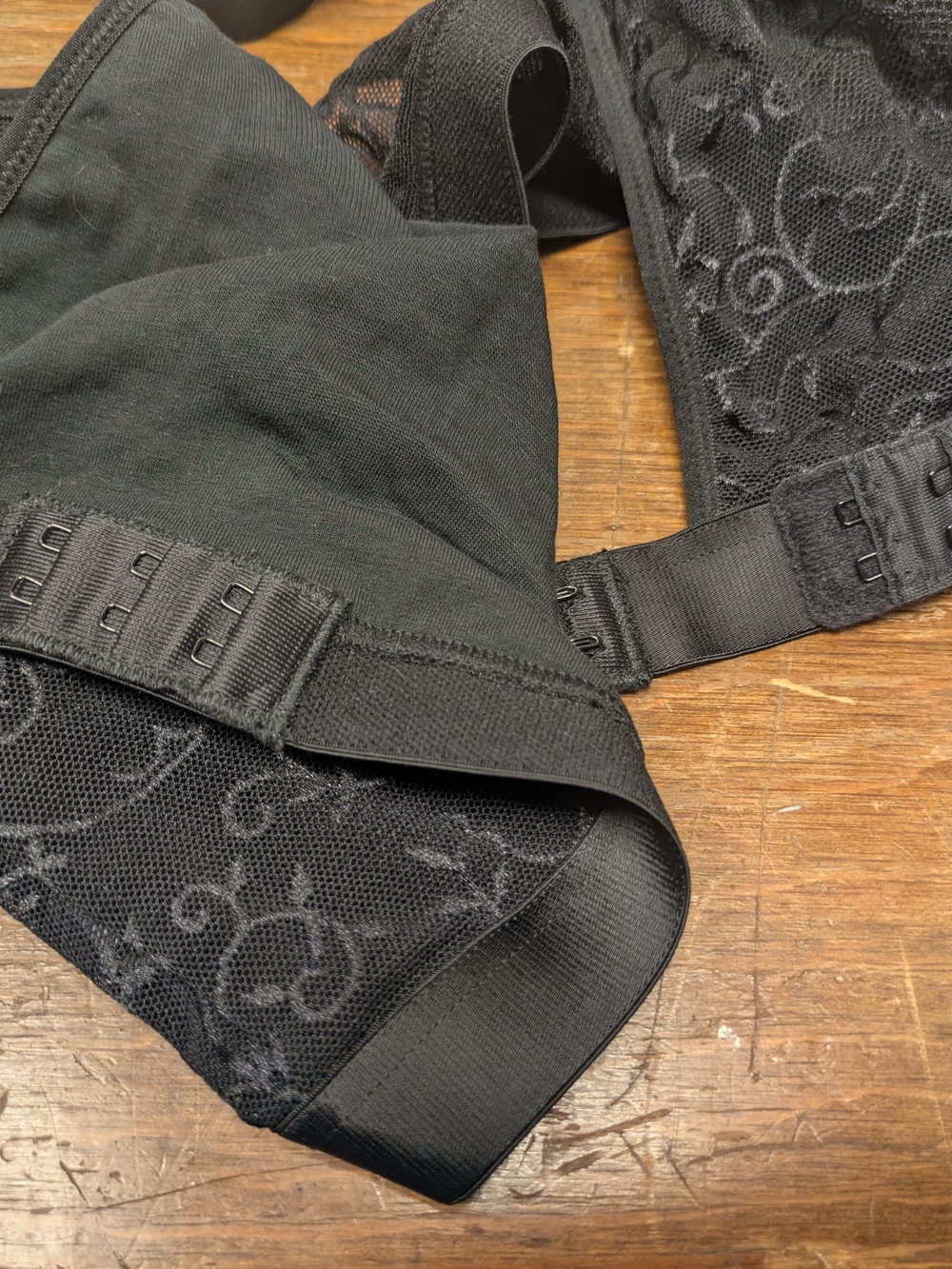 44B Black Lace Racer back Wireless Front Close V to Plunge Bralette Leading Lady - Picture 6 of 8